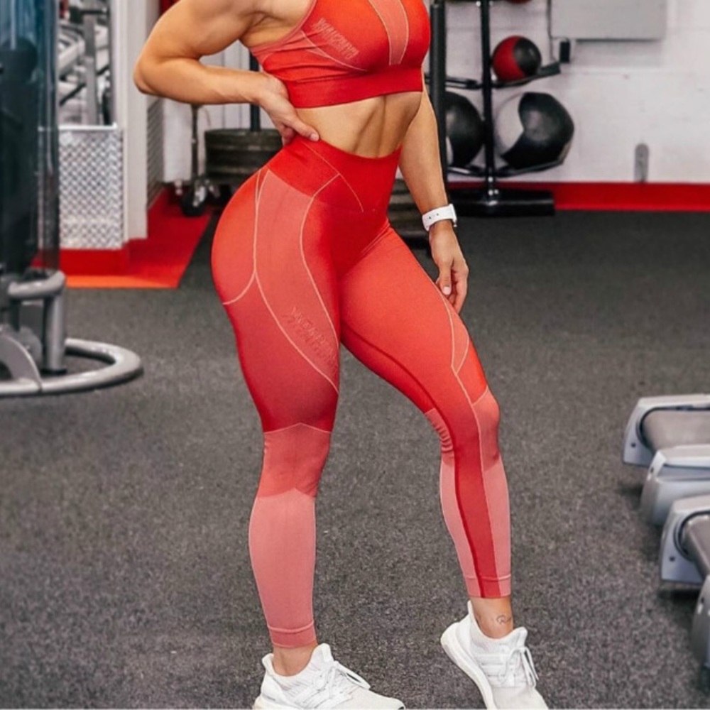 Gymshark Turbo Seamless Leggings in Red